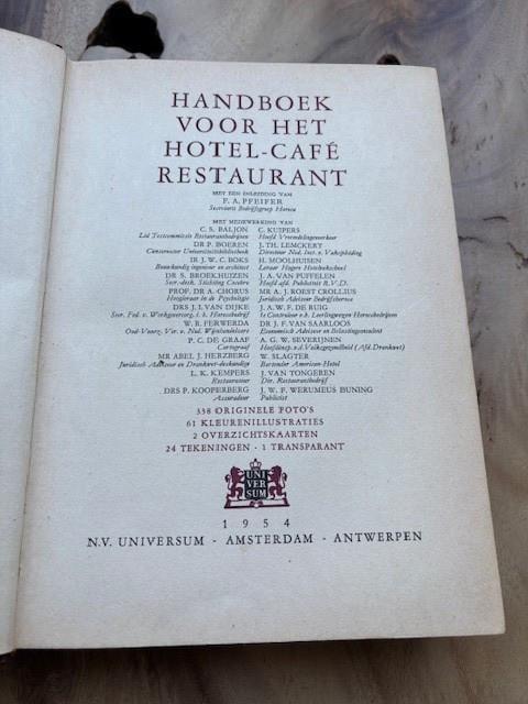 Unieke set Auguste Escoffier Handboeken voor de keuken