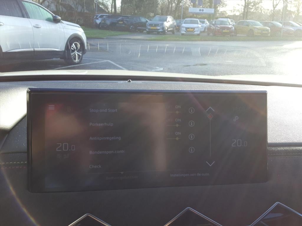 Ds Ds 3 crossback 1.2 puretech 100pk business | navi | bt | applecarplay & 