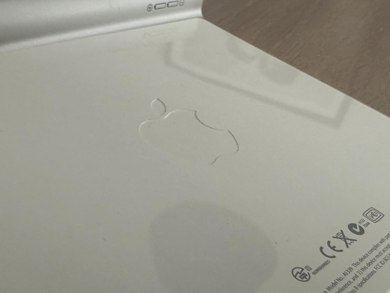 Apple Wireless Keyboard A1314 + Magic Trackpad A1339 – Bluetooth