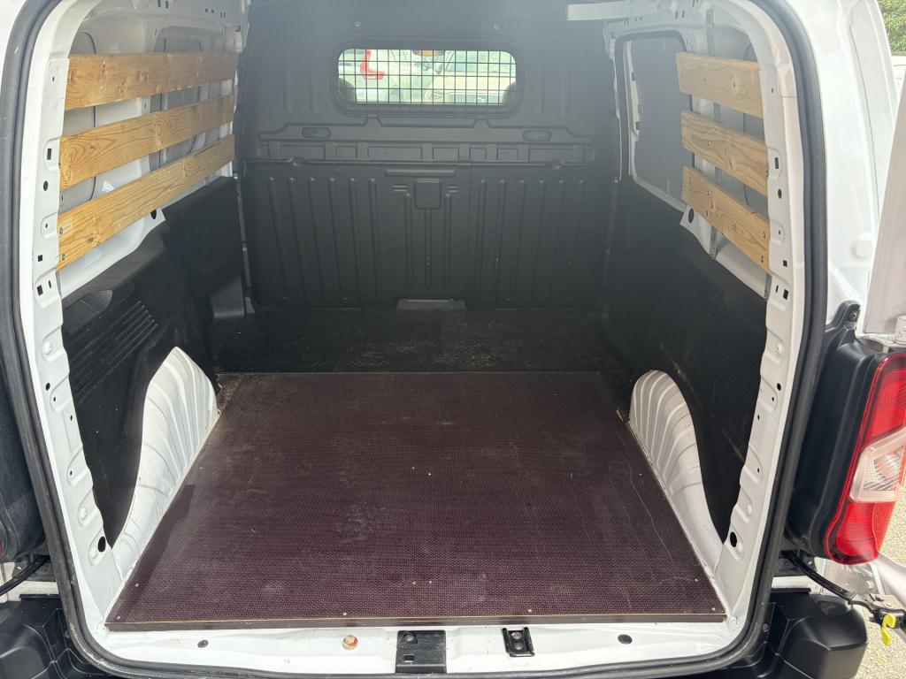 Peugeot Partner 1.5 bluehdi 100 s&s l1 | 7.200km! | airco | cruise | trekha