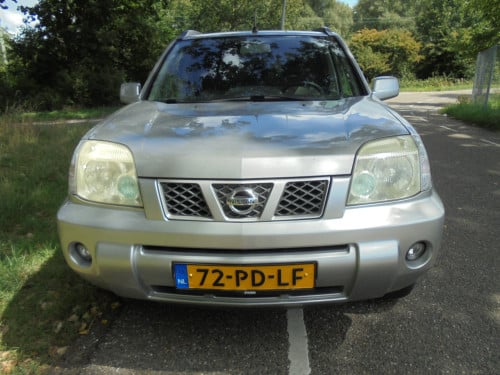 X-Trail Bouwjaar 2004 2.5 four wheel drive goede sterke auto