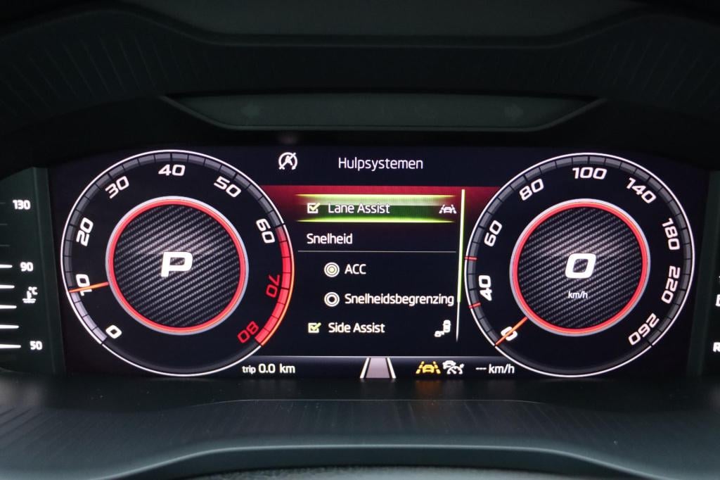 Skoda Karoq 1.5 tsi act style 150pk dsg7 | stoel voor+ achter verwarming | 