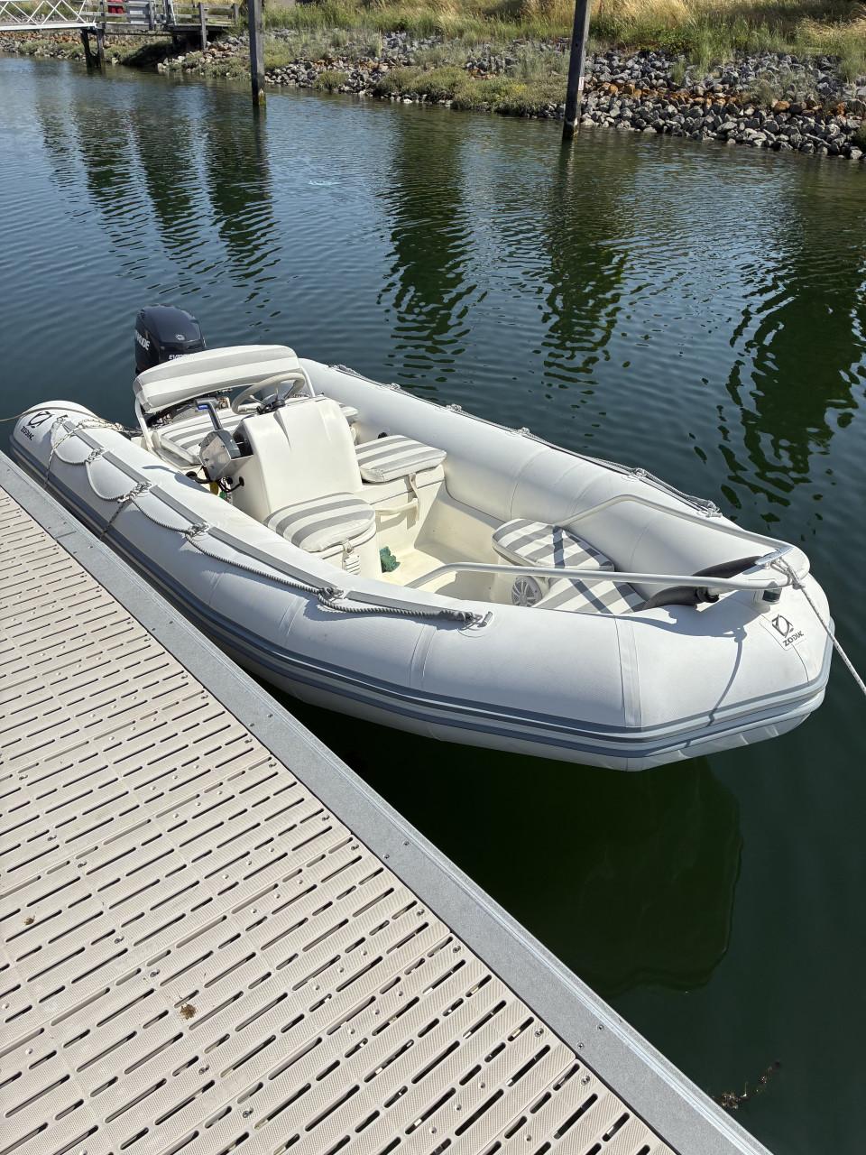 Zodiac yachtline 420(2024 tube) met 40 pk evinrude e-tec + riba trailer2020