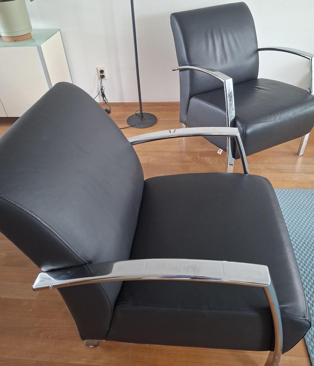 Montel fauteuils zwart leer