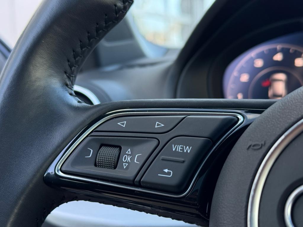 Audi Q2 35 tfsi cod s- edition * pano * leder * keyless * virtual cockpit