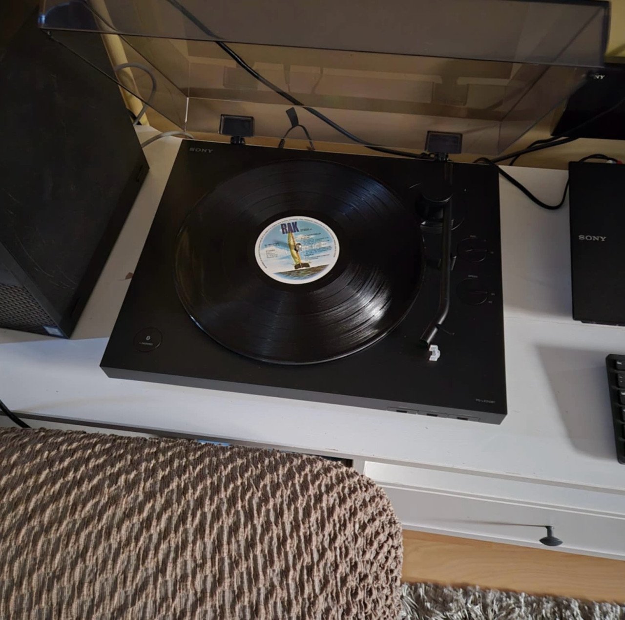 Platenspeler met BLUETOOTH - connectiviteit. Met garantie!!