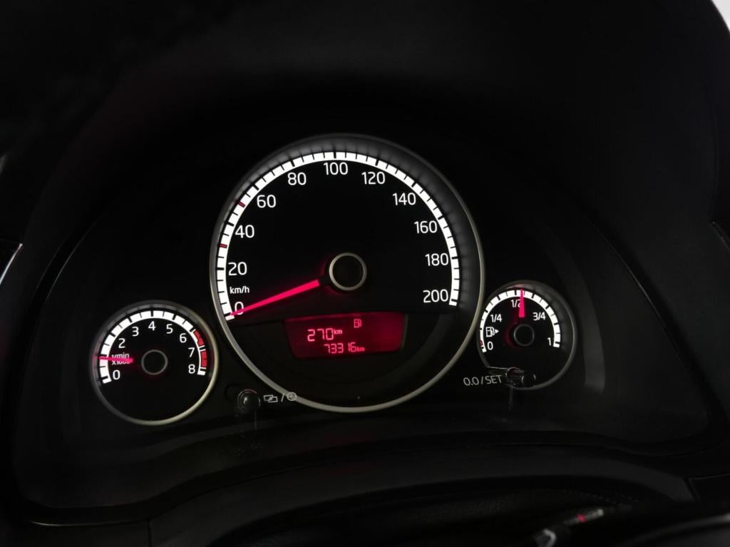 Volkswagen UP! 1.0 high up! / leren bekleding / cruisecontrol
