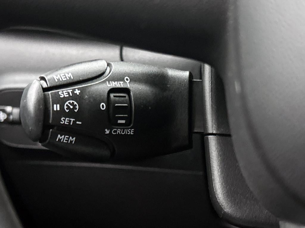 Citroen C3 82pk shine | rijklaar | stoelverwarming | apple carplay | parkee