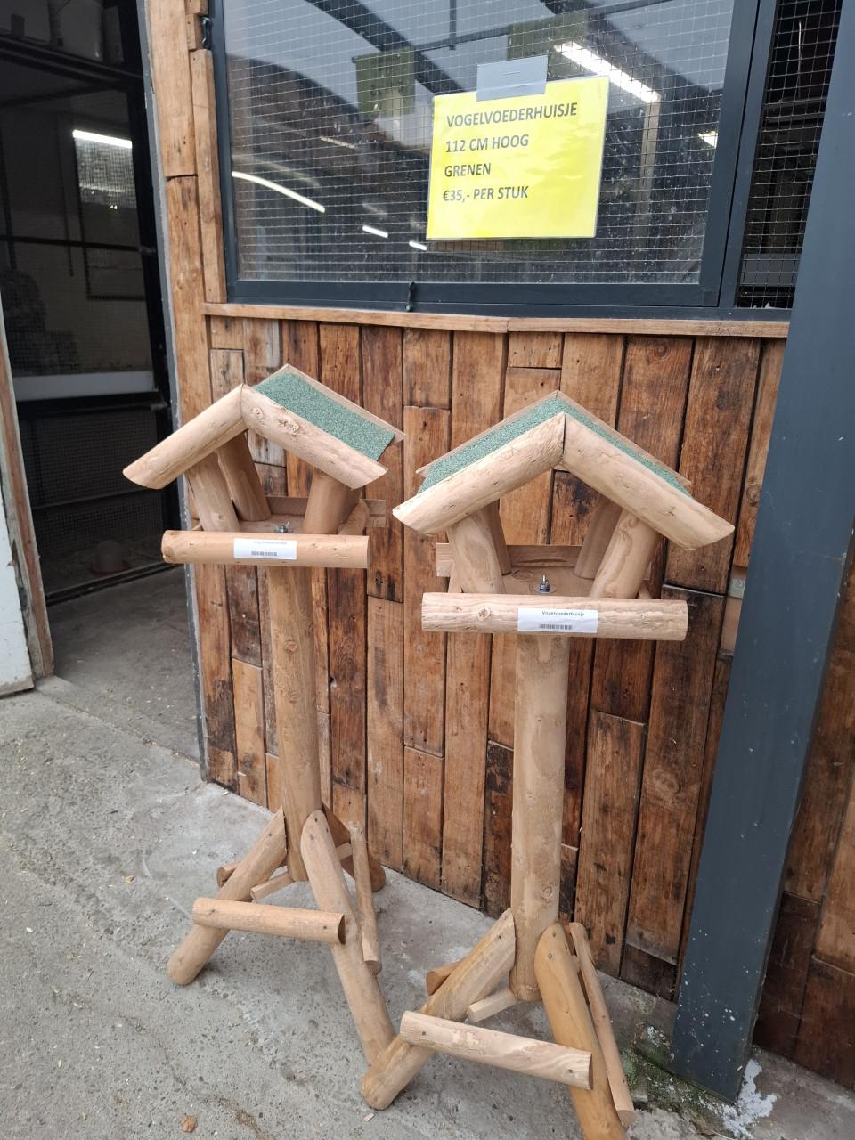 Help de vogels uit de natuur de winter door....