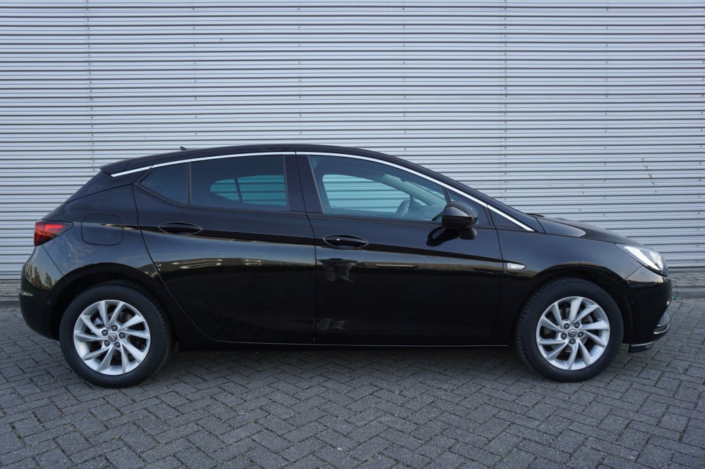 Opel Astra 1.4 innovation climate / navi / camera / parkeers. / cruise / na