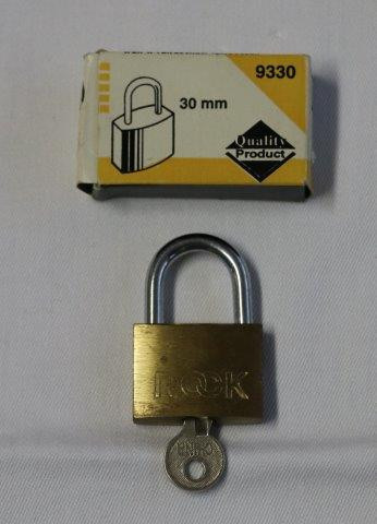 Hangslotjes 01.Messing handslot Met doosje Model: 9330/20331 Code: 8 711938