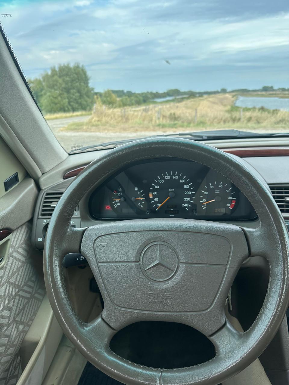 Mercedes Benz C-Klasse 2.0 C2000