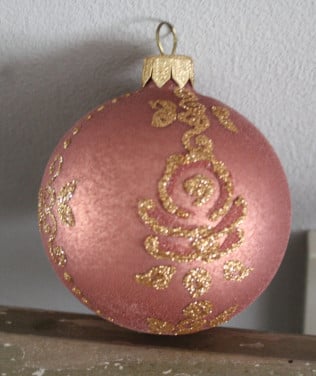 Glazen kerstbal roze met goude glitters