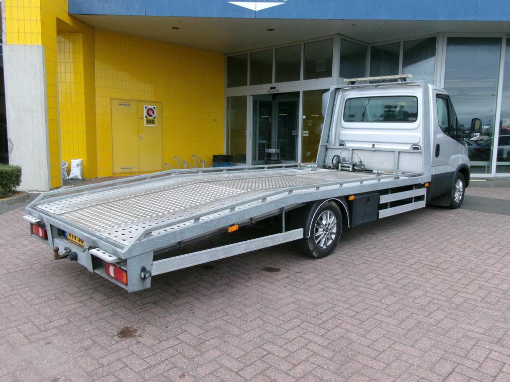 Iveco Daily 3.0 automaat 210pk oprijwagen autotransporter