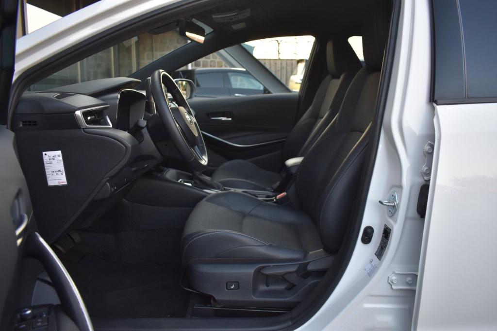 Toyota Corolla 1.8 hybrid dynamic | camera | apple carplay | android auto |