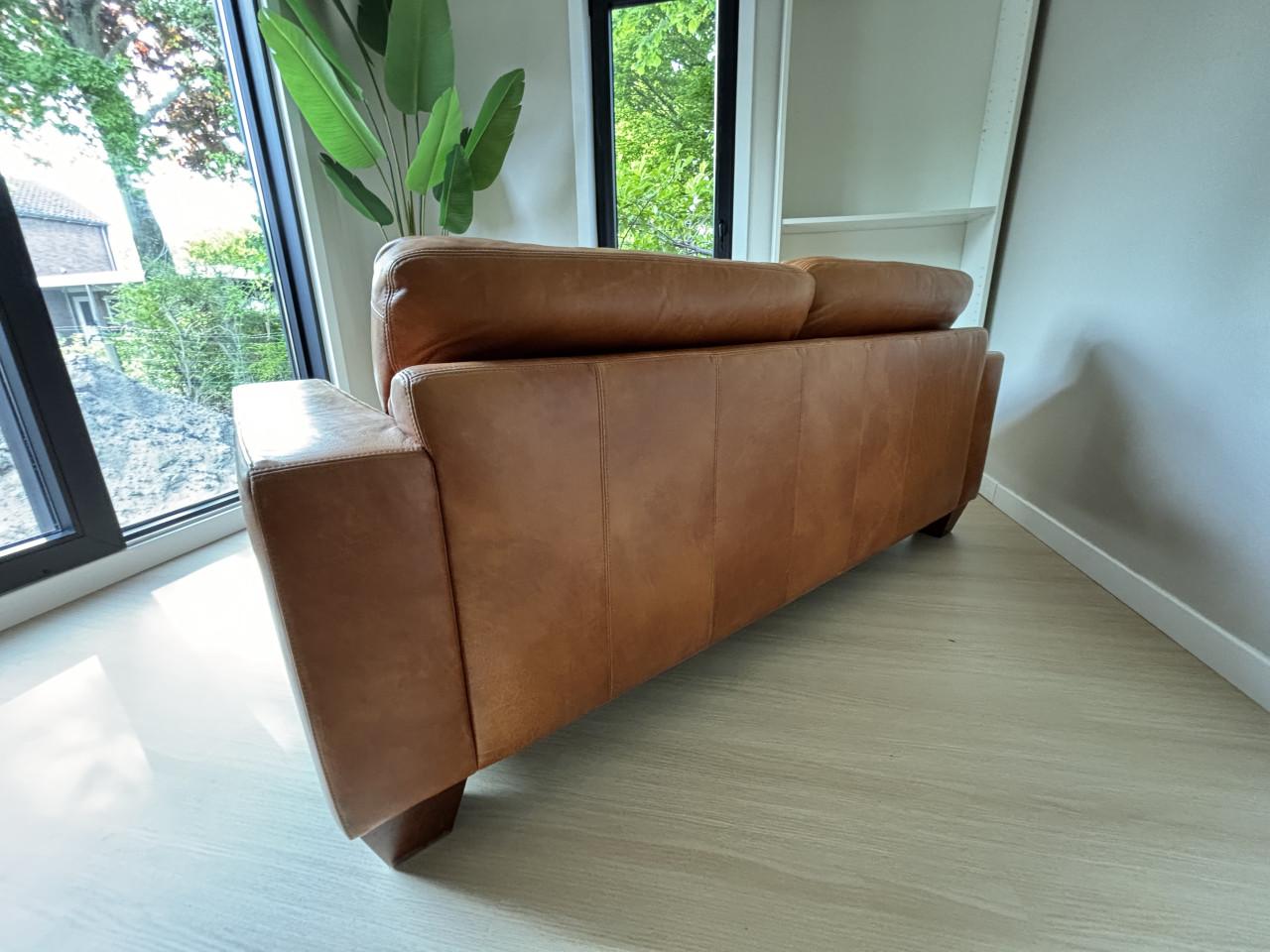 Cognac kleur leren 2,5 zitbank