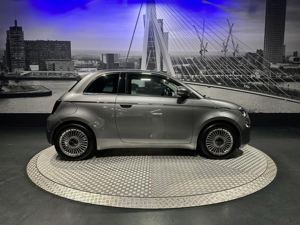 Fiat 500 icon 42 kwh *carplay*camera*