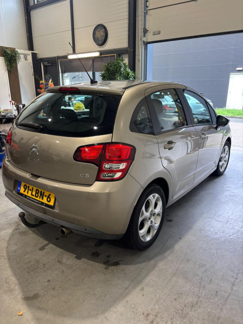 Citroen C3 1.4 vti ligne business airco - trekhaak - panorama - lichtmetaal