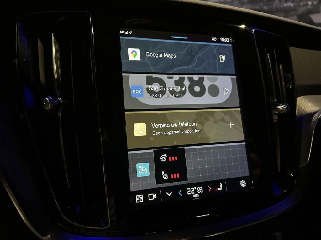 Volvo V60 2.0 t6 plug-in hybrid awd plus dark long range my2023 *1e eigenaa