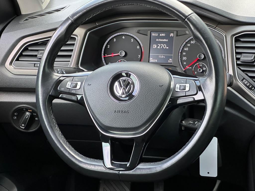 Volkswagen T-roc 1.5 tsi 150pk style | trekhaak | navi | camera | carplay |