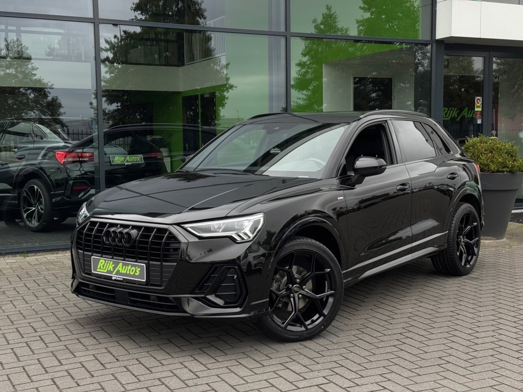 Audi Q3 35 tfsi 3x s-line * keyless * matrix led * carplay