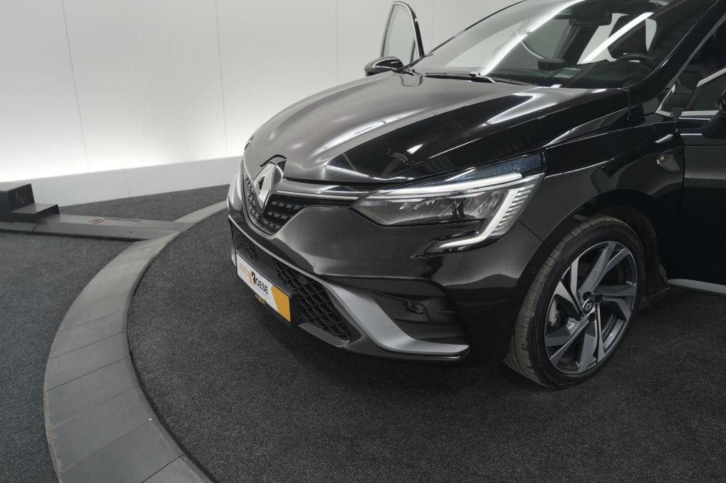 Renault Clio 1.6 e-tech hybrid 140 r.s. line | 360 camera | apple carplay |