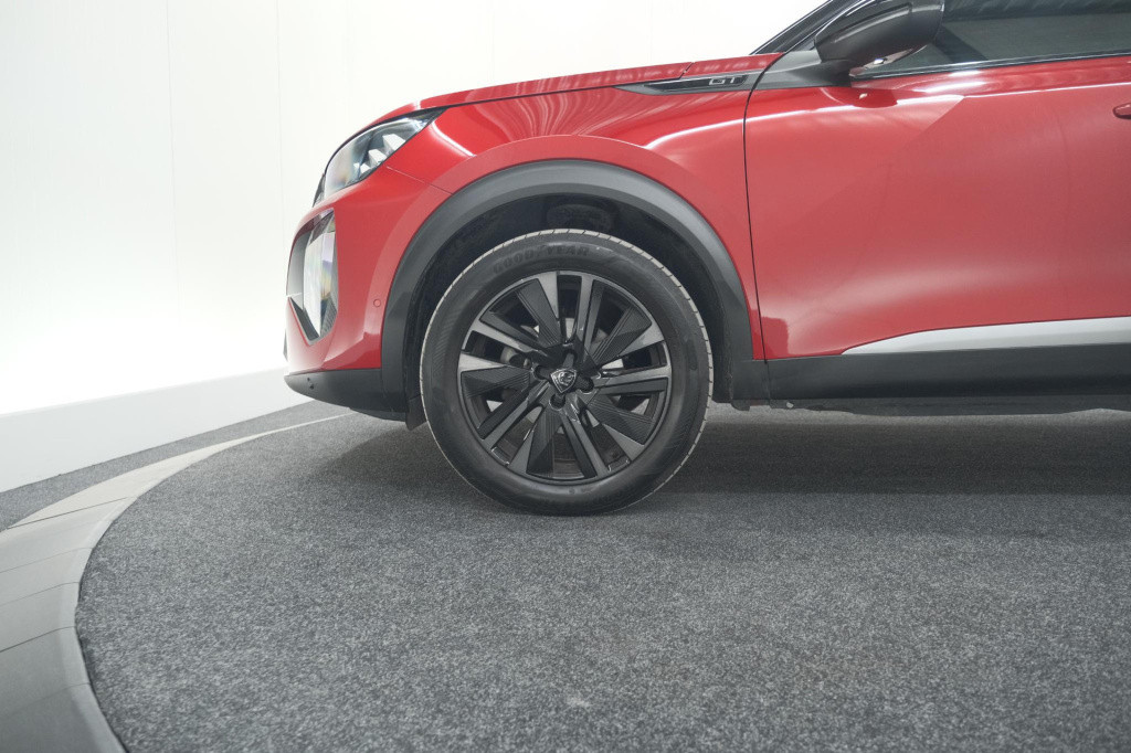 Peugeot 2008 puretech 130 eat8 gt | 360 camera | dodehoekdetectie | navigat