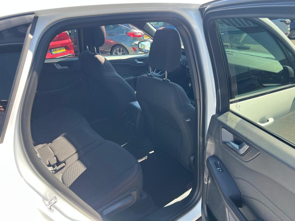 Ford Kuga 2.5 phev 243pk e-cvt st-line , panodak , trekhaak , 2100 kg trekg