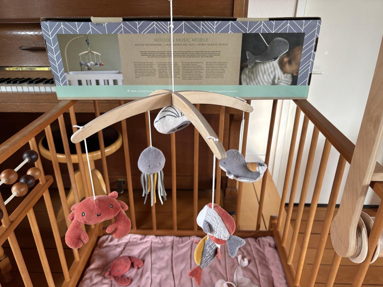 Little Dutch baby-boxkleed, roze, ocean, plus LD muziek-mobiel, ocean