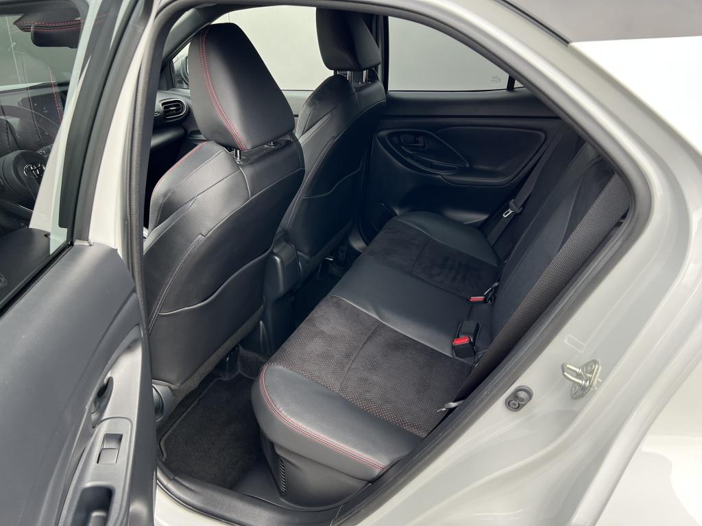Toyota Yaris Cross 1.5 hybrid gr sport | dealeronderhouden | jbl audio | hu