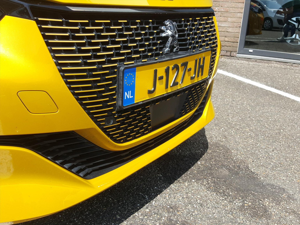 Peugeot 208 allure pack ev 50kwh 136pk 3-fase | navigatie | adaptieve cruis