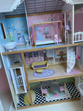 Kidcraft poppenhuis / Barbiehuis