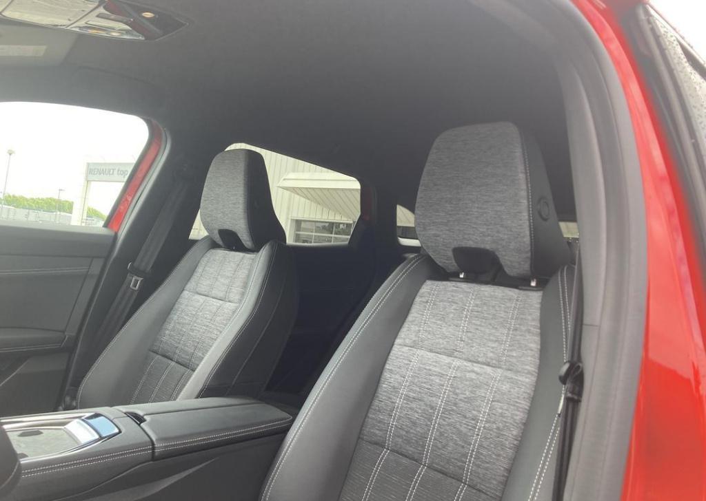 Renault Austral 1.2 mild hybrid 160 x-tronic techno - pack solid / pack saf