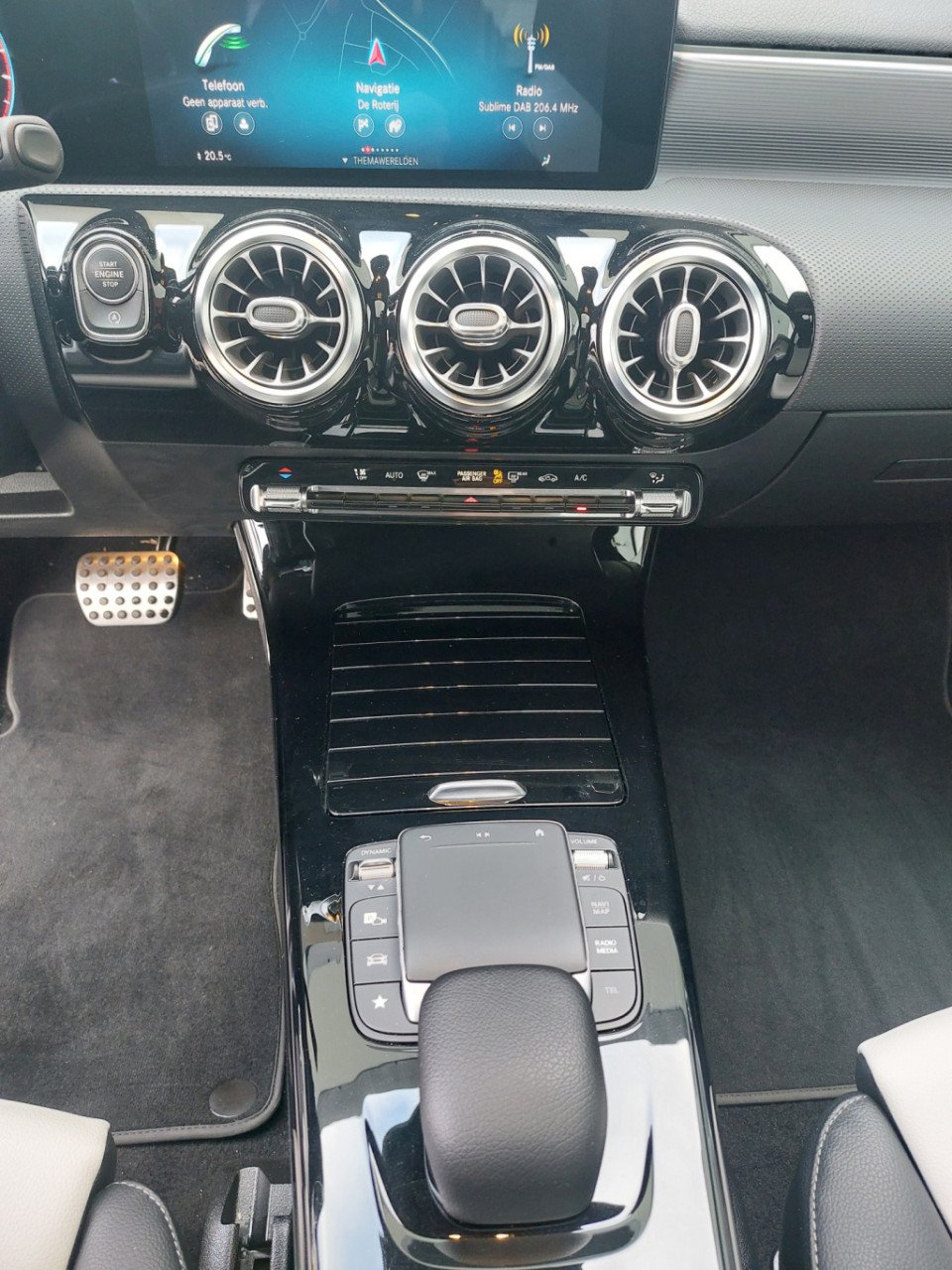 Mercedes-Benz Cla shooting brake 250 premium plus | zeer rijk uitgerust