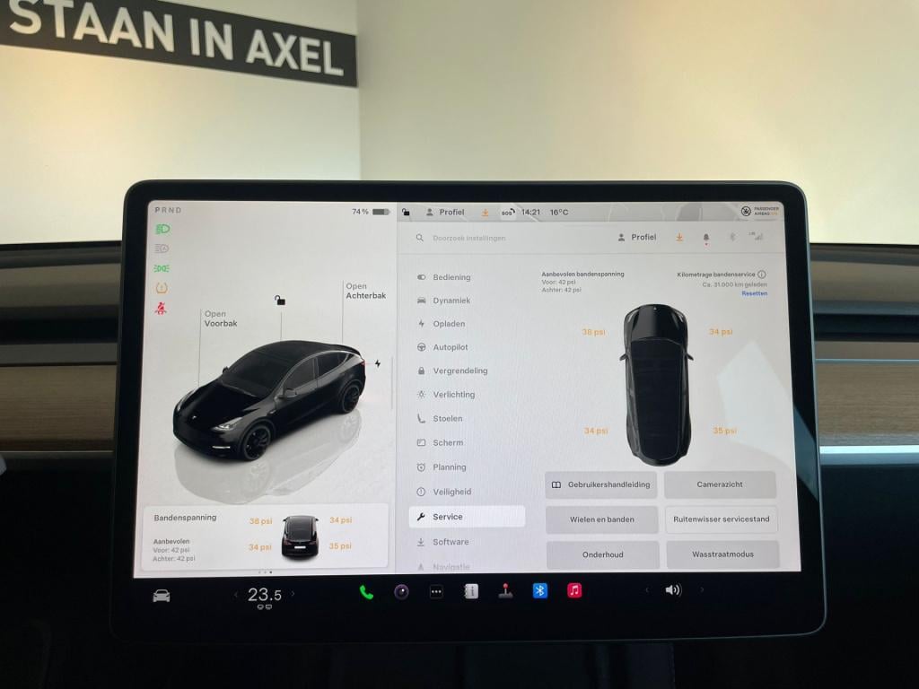 Tesla Model Y long range awd 75 kwh