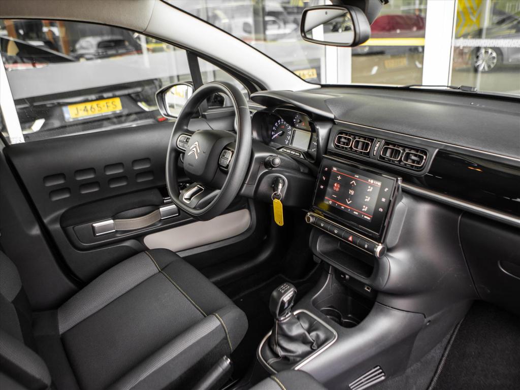 Citroen C3 1.2 puretech 83pk shine | stoelverwarming | carplay | park. sens