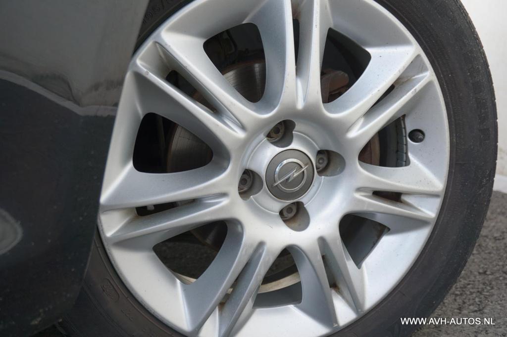 Opel Corsa 1.2 ecoflex anniversay edition lpg