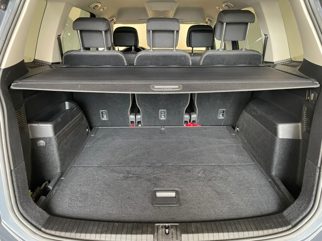 Volkswagen Touran 1.5 tsi highline