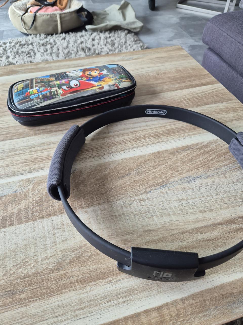 Nintendo Switch compleet + 7 topgames + Ring Fit Adventure – €375