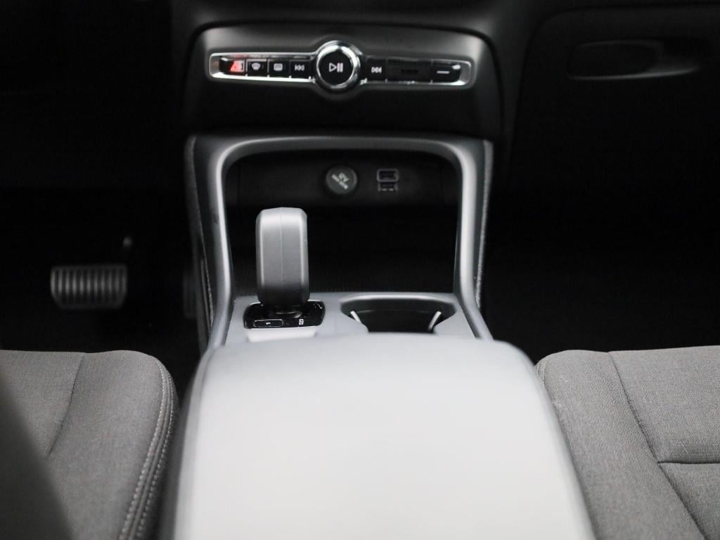 Volvo XC40 1.5 t2 essential | automaat | lmv | navigatie | virtual cockpit 