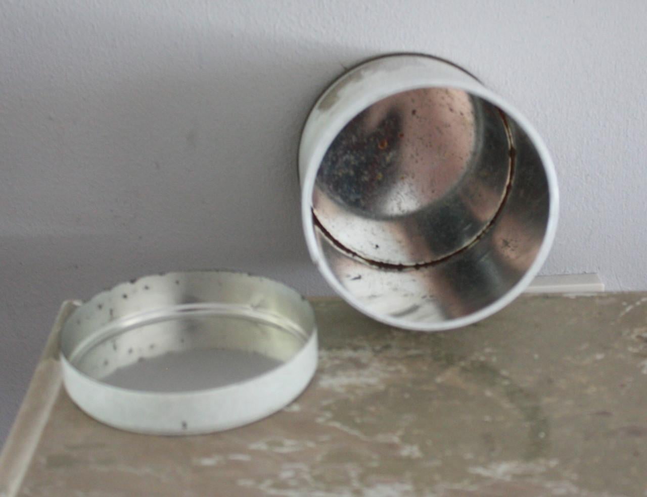 Blik met goudkleurige prinsessen afbeelding