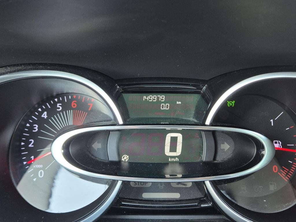 Renault Clio tce 90 eco2 expression airco, p-sensoren, trekhaak, bluetooth,