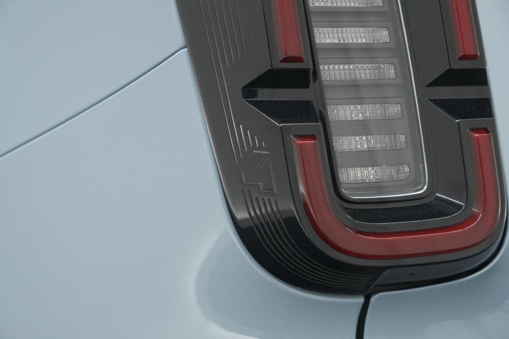 Renault 4 comfort range iconic 52 kwh | pack advanced driving assist | came