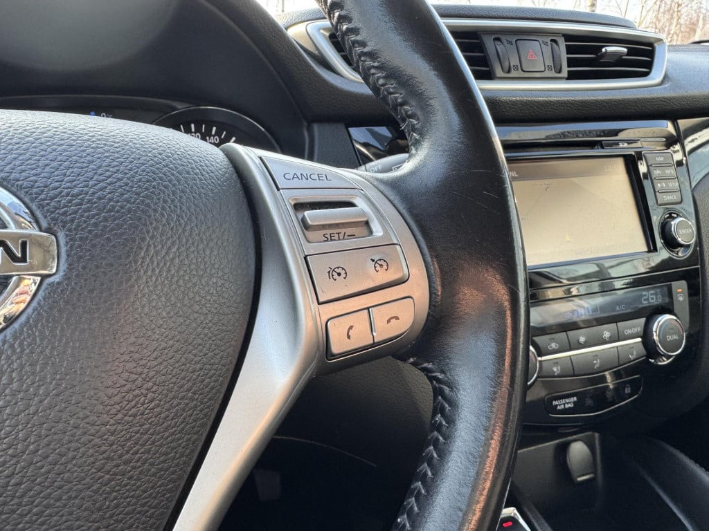 Nissan Qashqai 1.2 n-connecta design pack | trekhaak | panoramadak | naviga