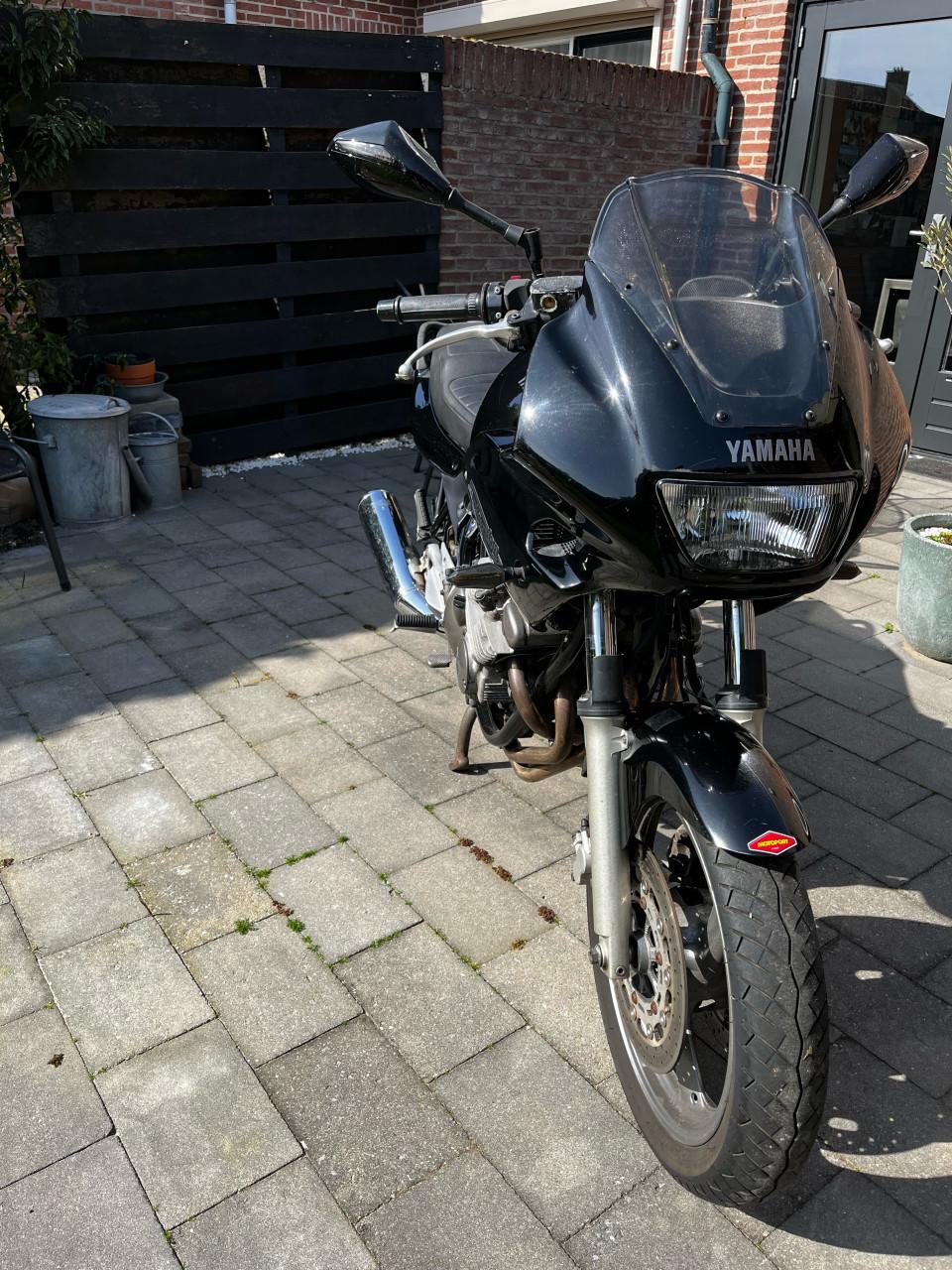 Yamaha XJ 600s Diversion toermotor 2003