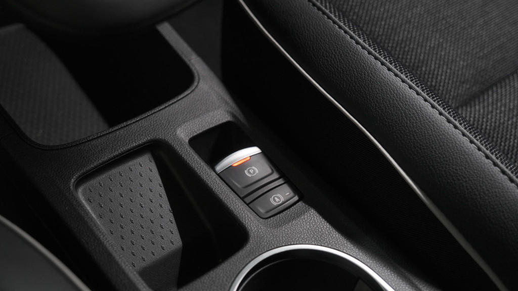 Renault Captur mild hybrid 140 edc techno | 360 camera | 9.3 inch grootsche