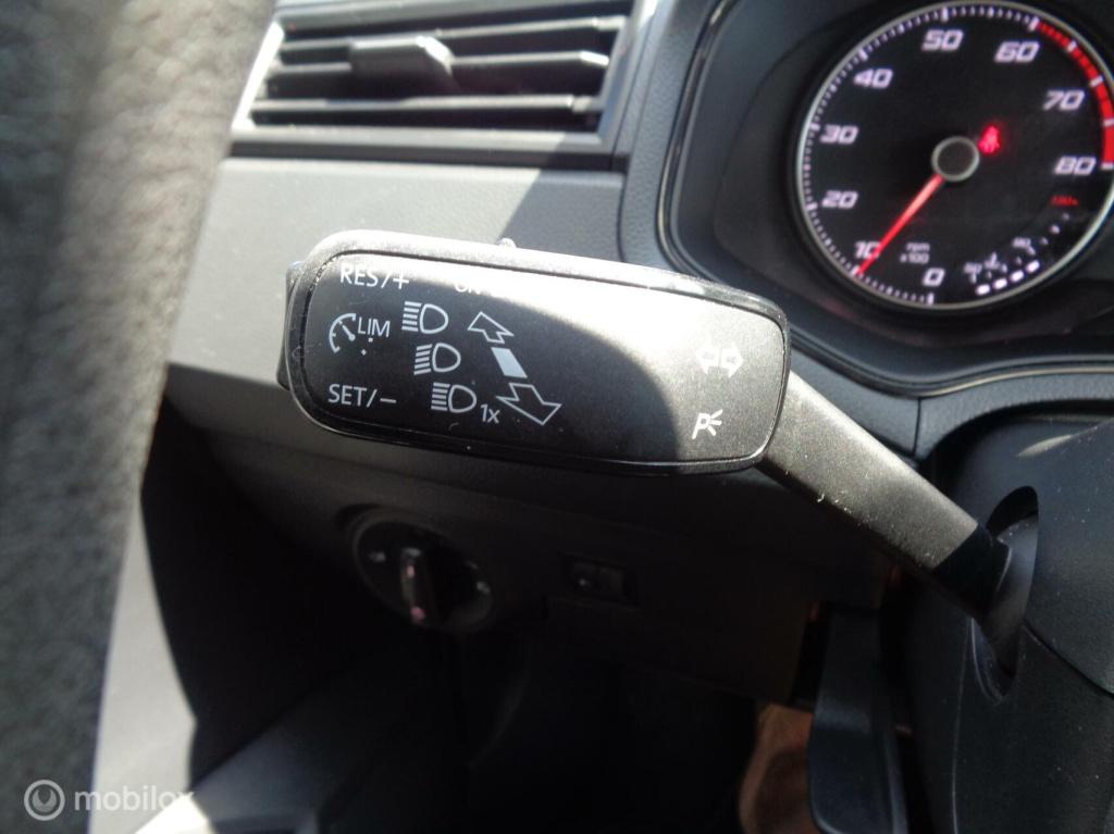 Seat Arona 1.0 tsi reference/airco/lm velgen/carplay/1st eig/slechts 79000k