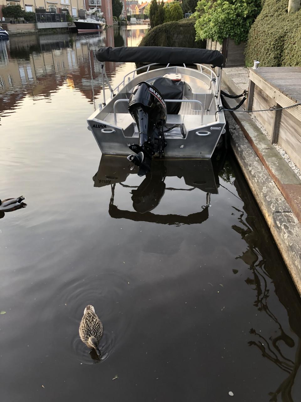 Aluva sloep Suzuki 60pk incl trailel  SL750