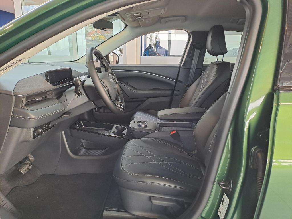 Ford Mustang Mach-e standard rwd 75 kwh | €2.000,- ford voordeel! | apple c