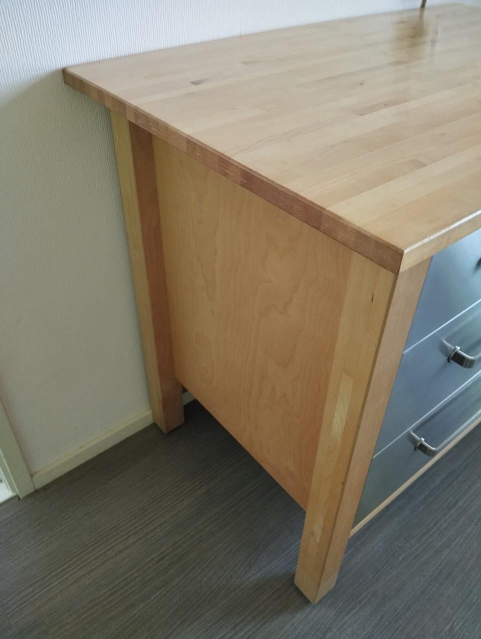 Grenen keukenkast met RVS ladefronten